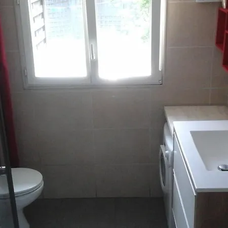 Holiday home Maisonnette 200 M De La A Pieds *